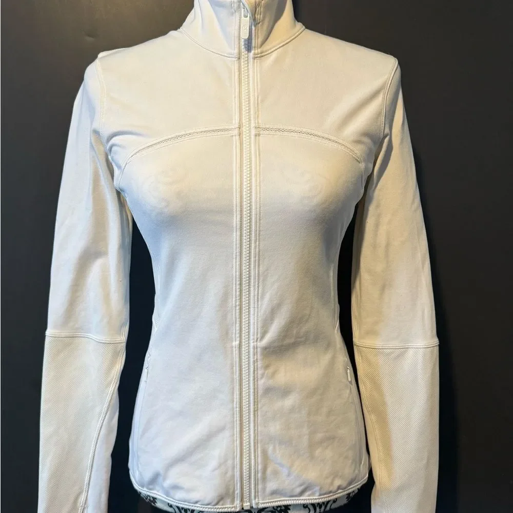 Lululemon Mesh Is More Jacket - Picture 2 of 8